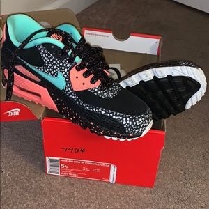 Big kids Nike air max 90 Pinnacle qs